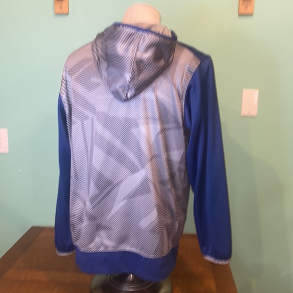 Reebok Center Ice Collection Vancouver Canucks hoodie. Large. Great condition. - Picture 5 of 6